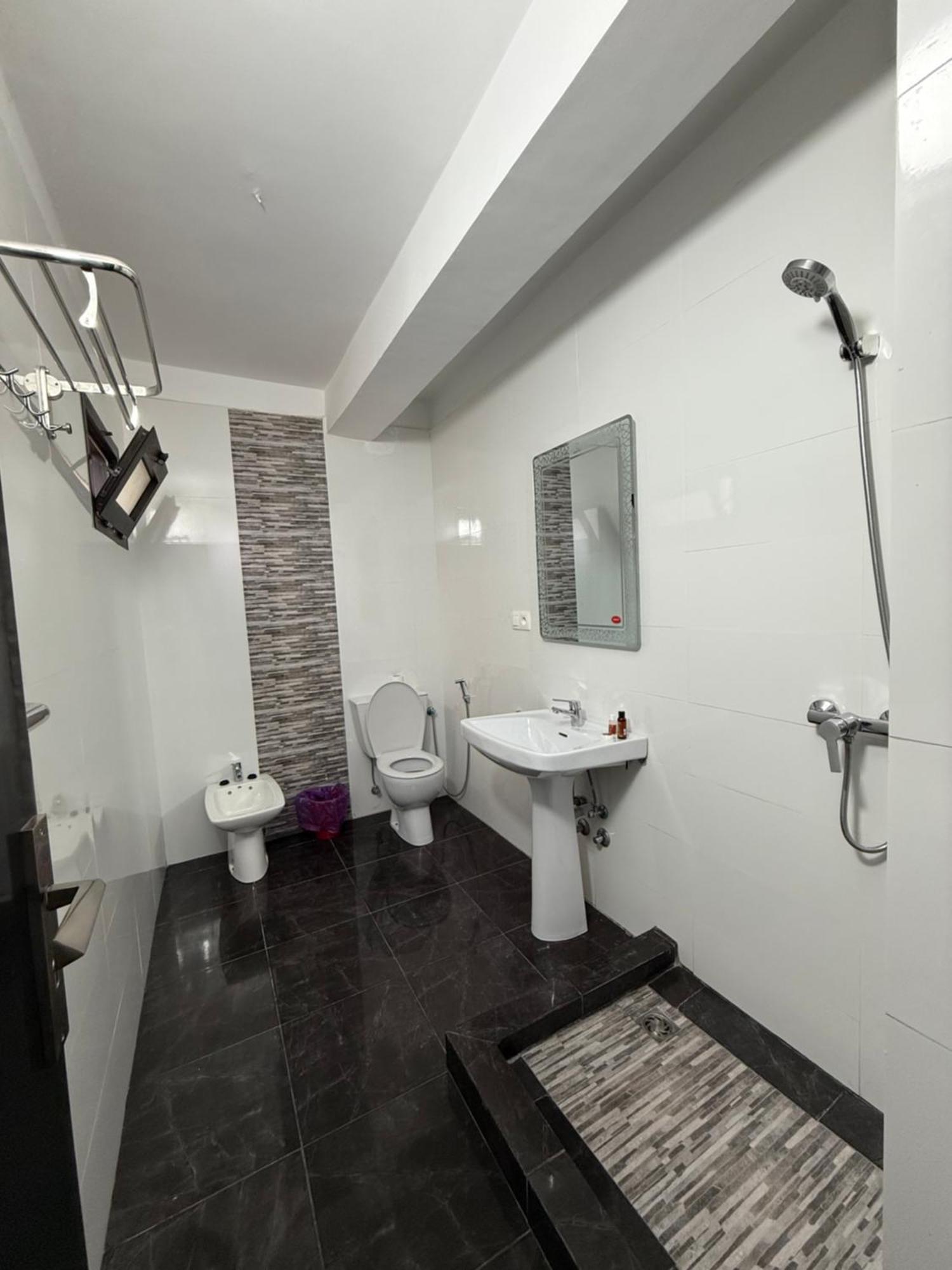 Appartamento Crystal Boulevard Tangeri Esterno foto
